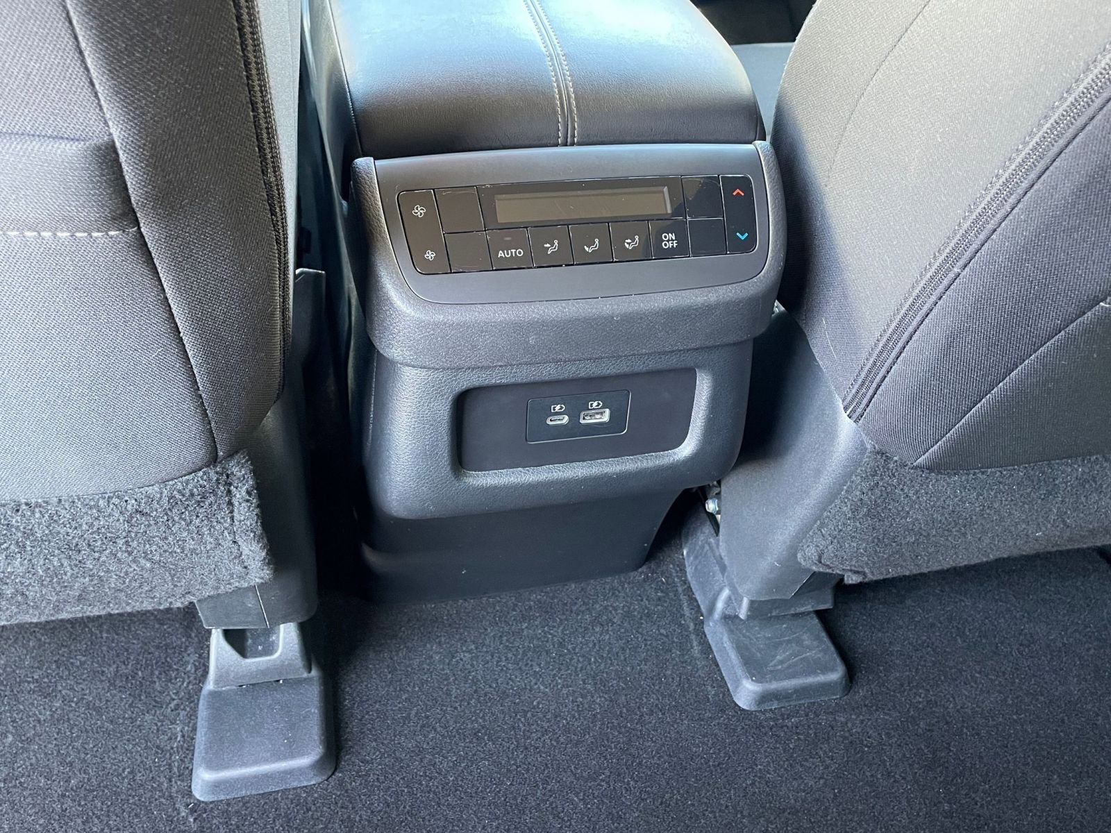 Thumbnail: 2025 Nissan Pathfinder - 24