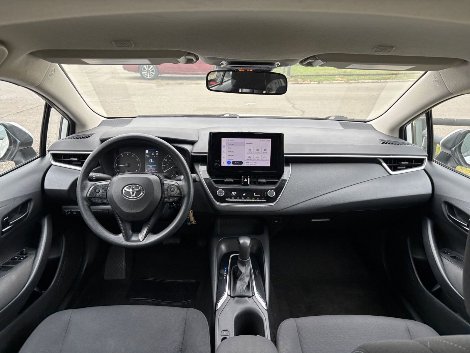 Thumbnail: 2023 Toyota Corolla - 32