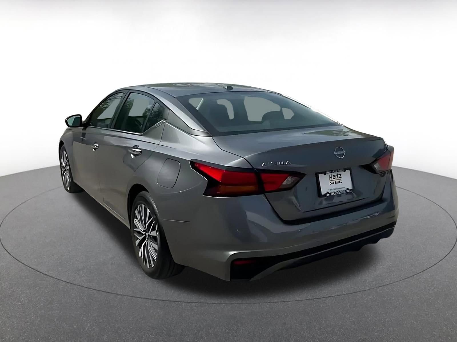 Thumbnail: 2025 Nissan Altima - 11