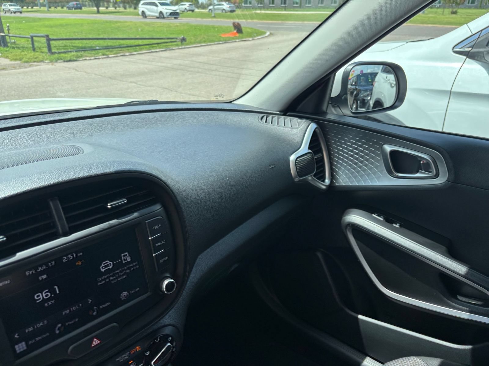 Thumbnail: 2025 Kia Soul - 28