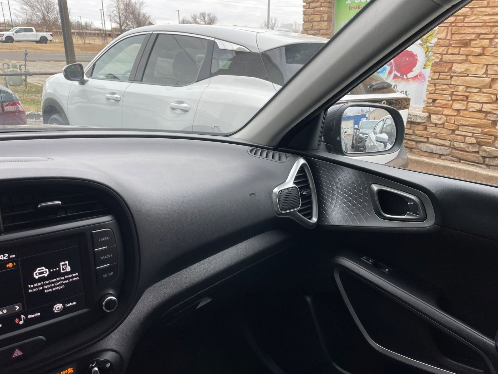 Thumbnail: 2025 Kia Soul - 33