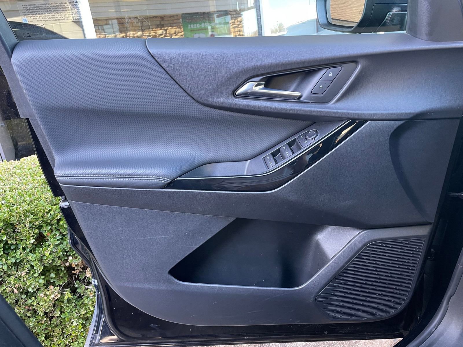 Thumbnail: 2025 Chevrolet Equinox - 18