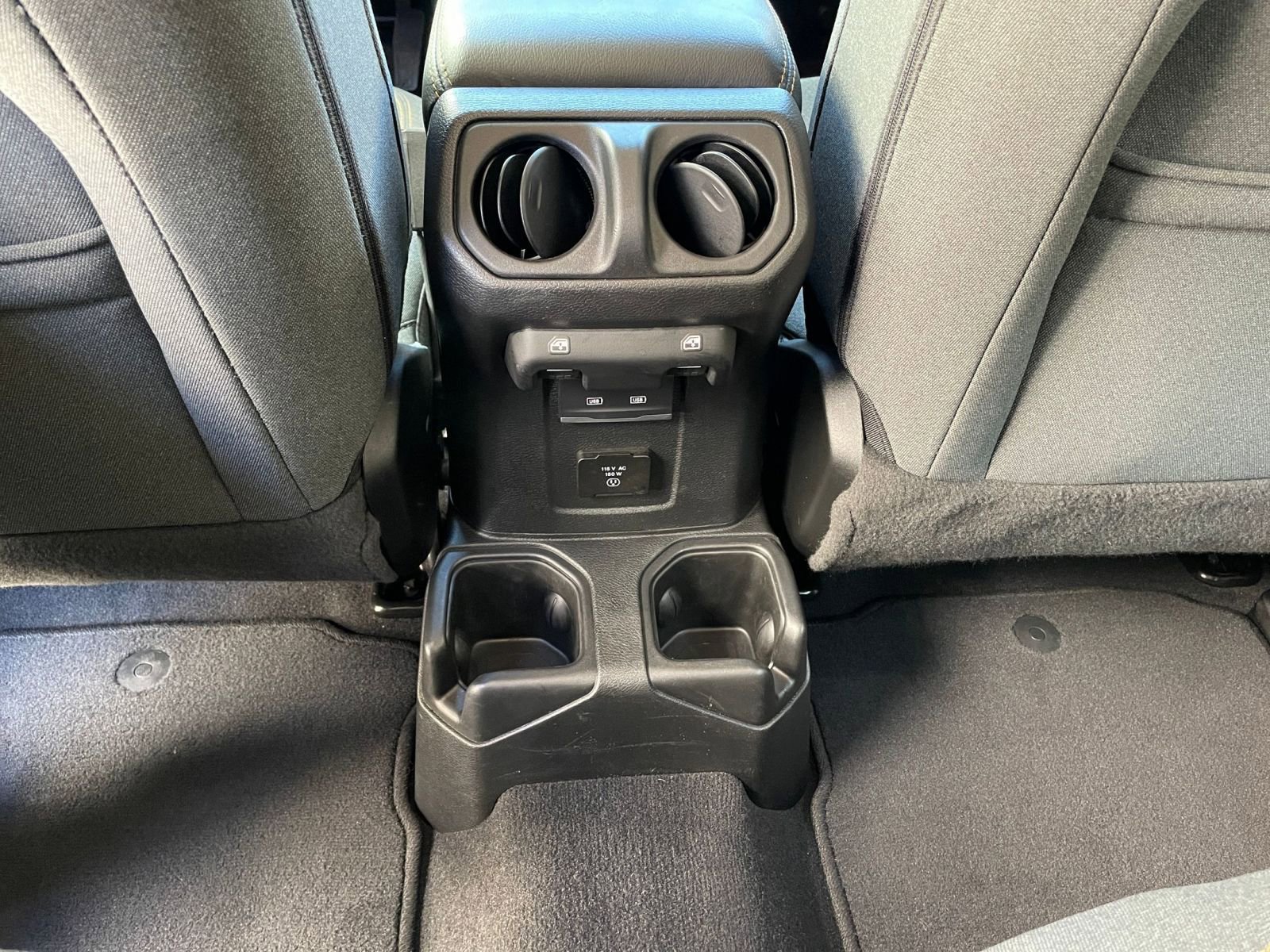 Thumbnail: 2025 Jeep Wrangler - 23