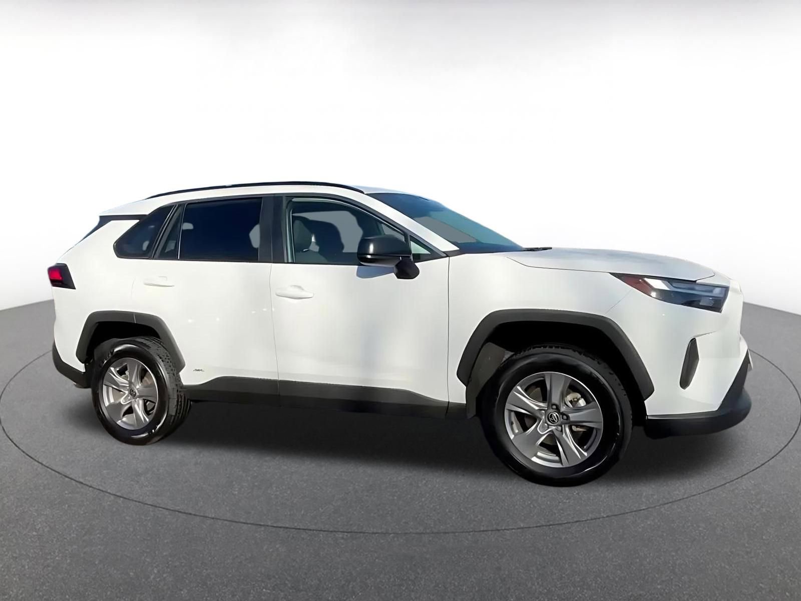 Thumbnail: 2025 Toyota RAV4 - 14