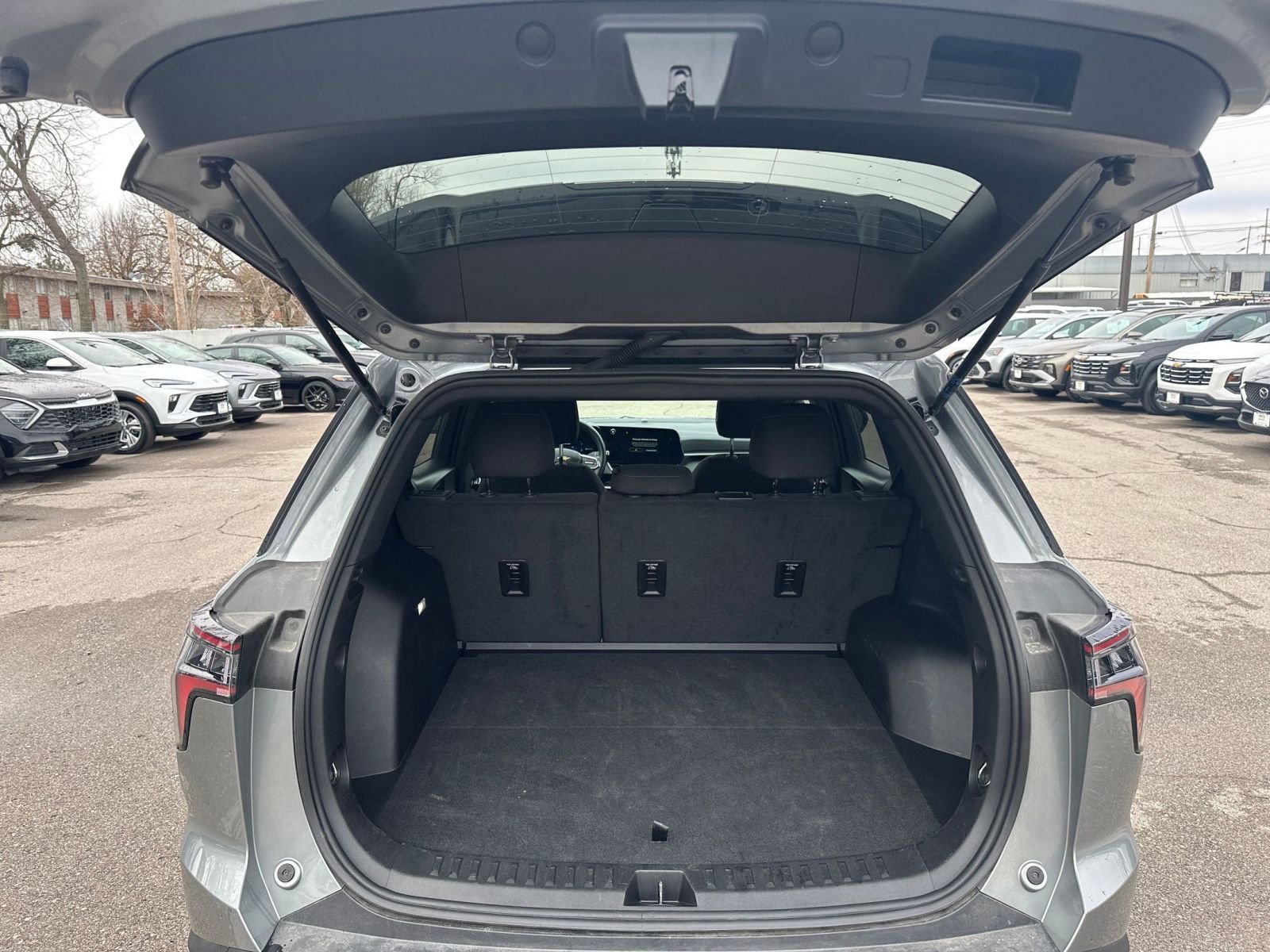 Thumbnail: 2025 Chevrolet Equinox - 30