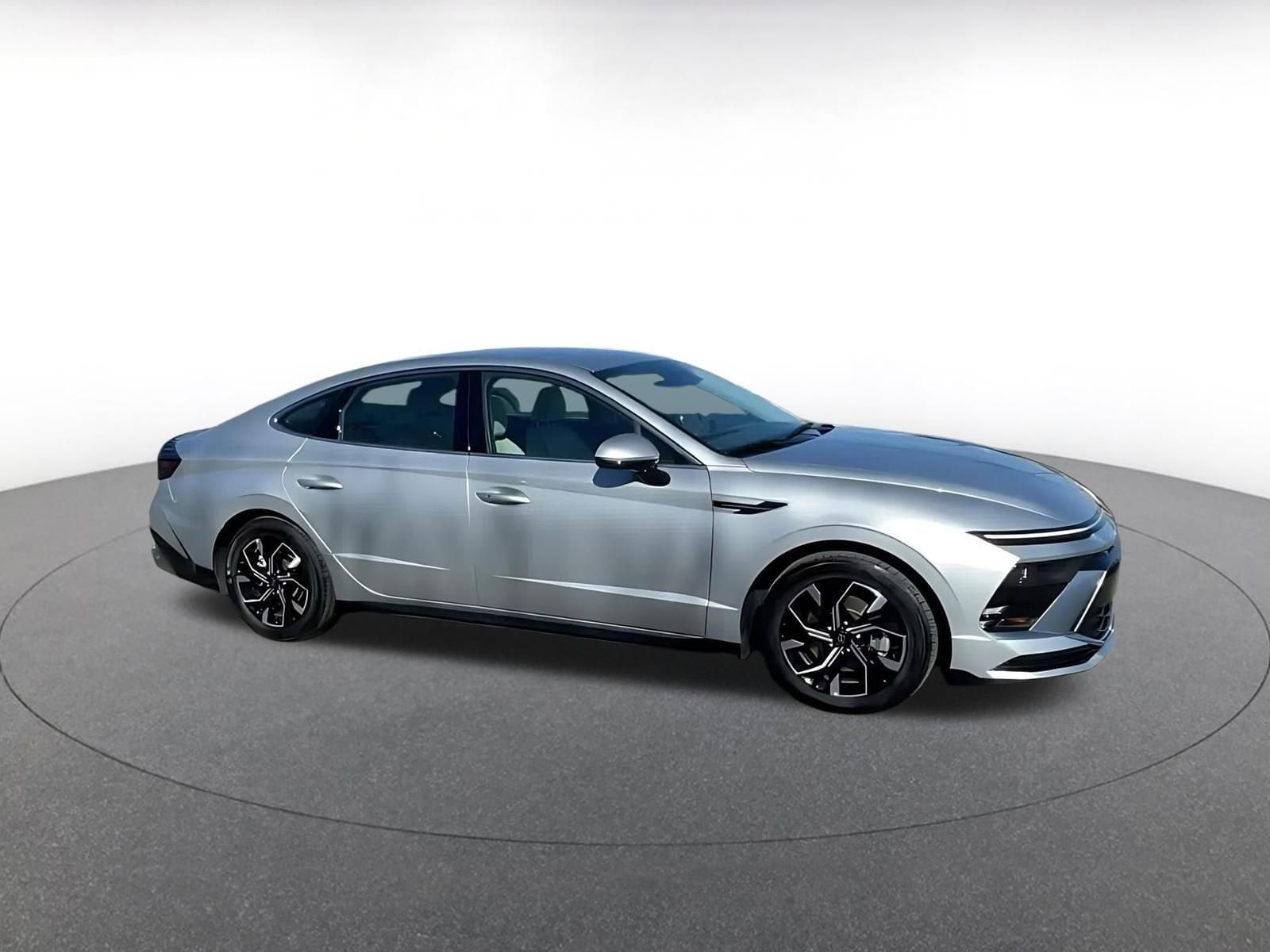 Thumbnail: 2025 Hyundai Sonata - 2