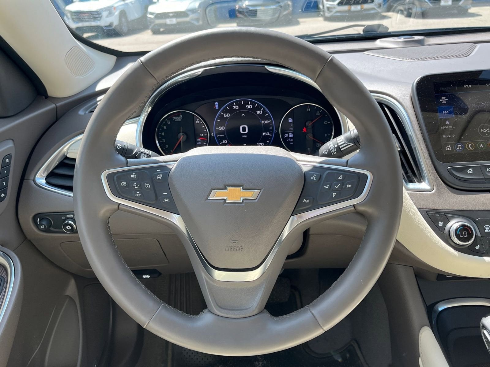 Thumbnail: 2024 Chevrolet Malibu - 28