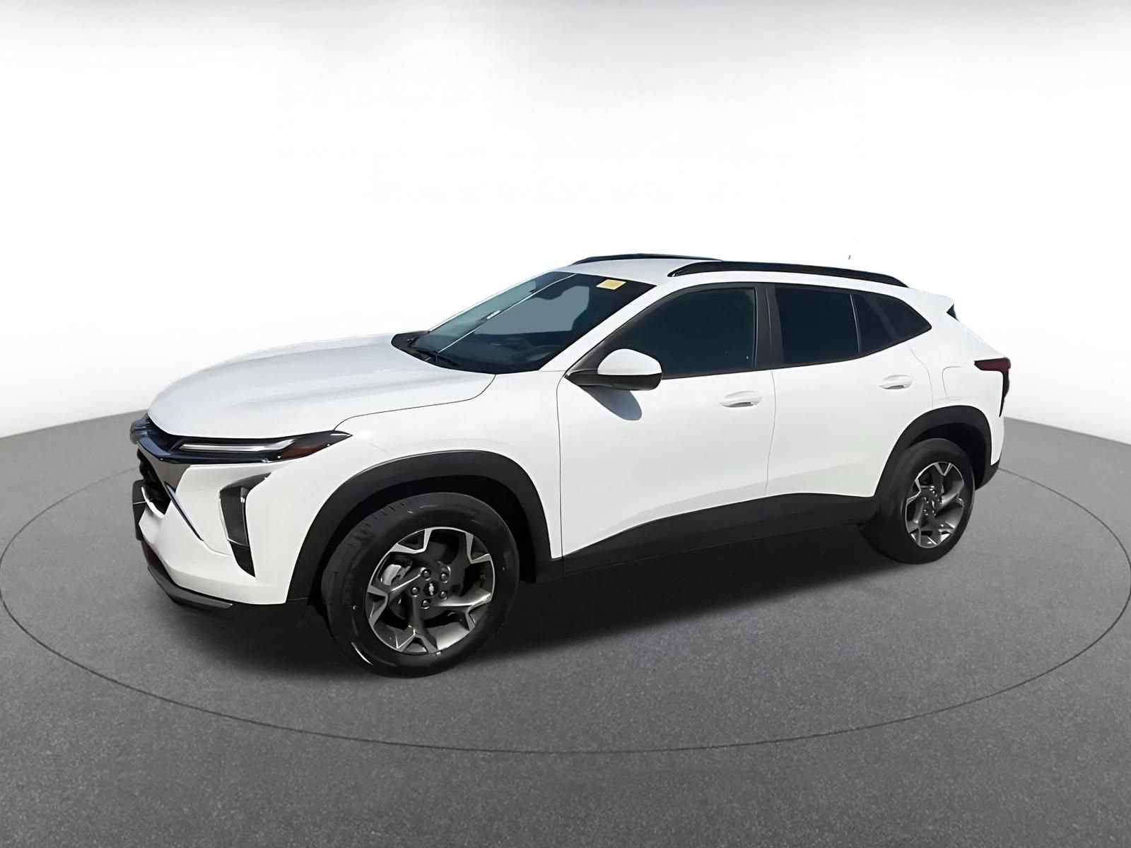 Thumbnail: 2025 Chevrolet Trax - 8