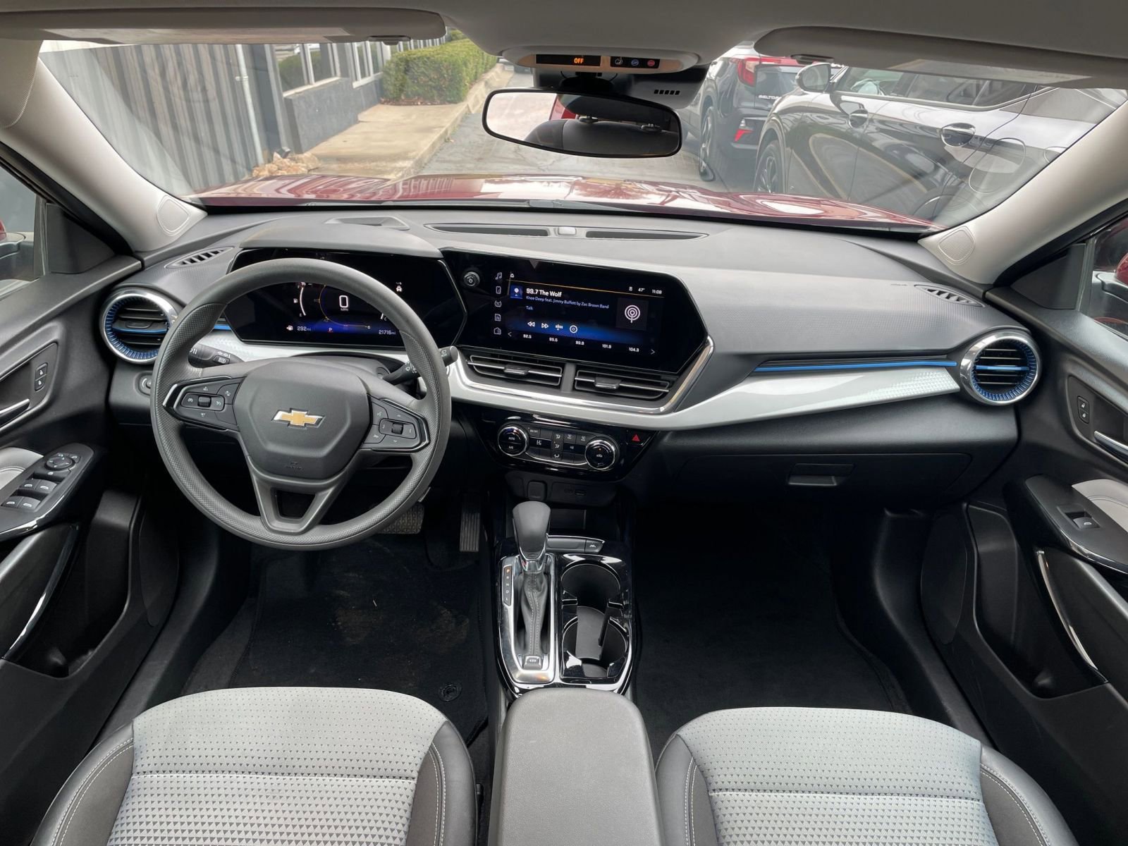 Thumbnail: 2025 Chevrolet Trax - 32