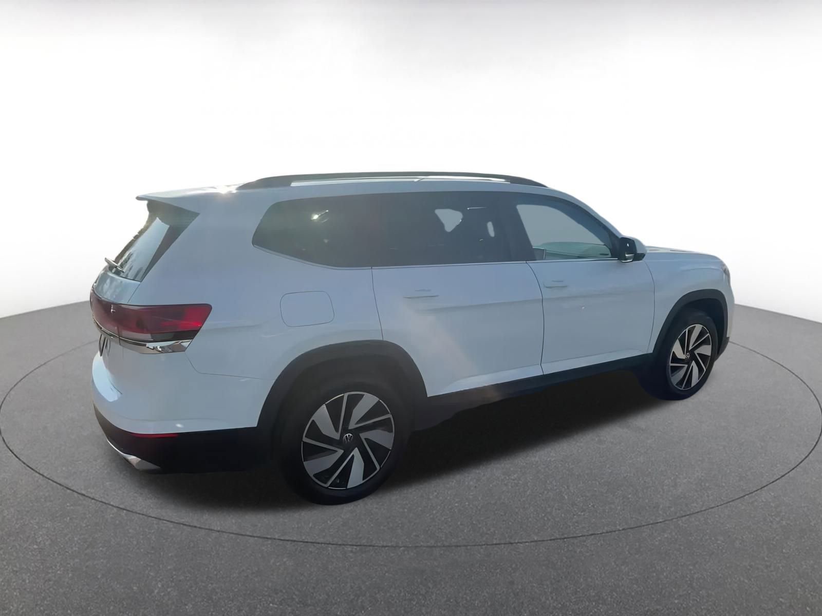 Thumbnail: 2024 Volkswagen Atlas - 15