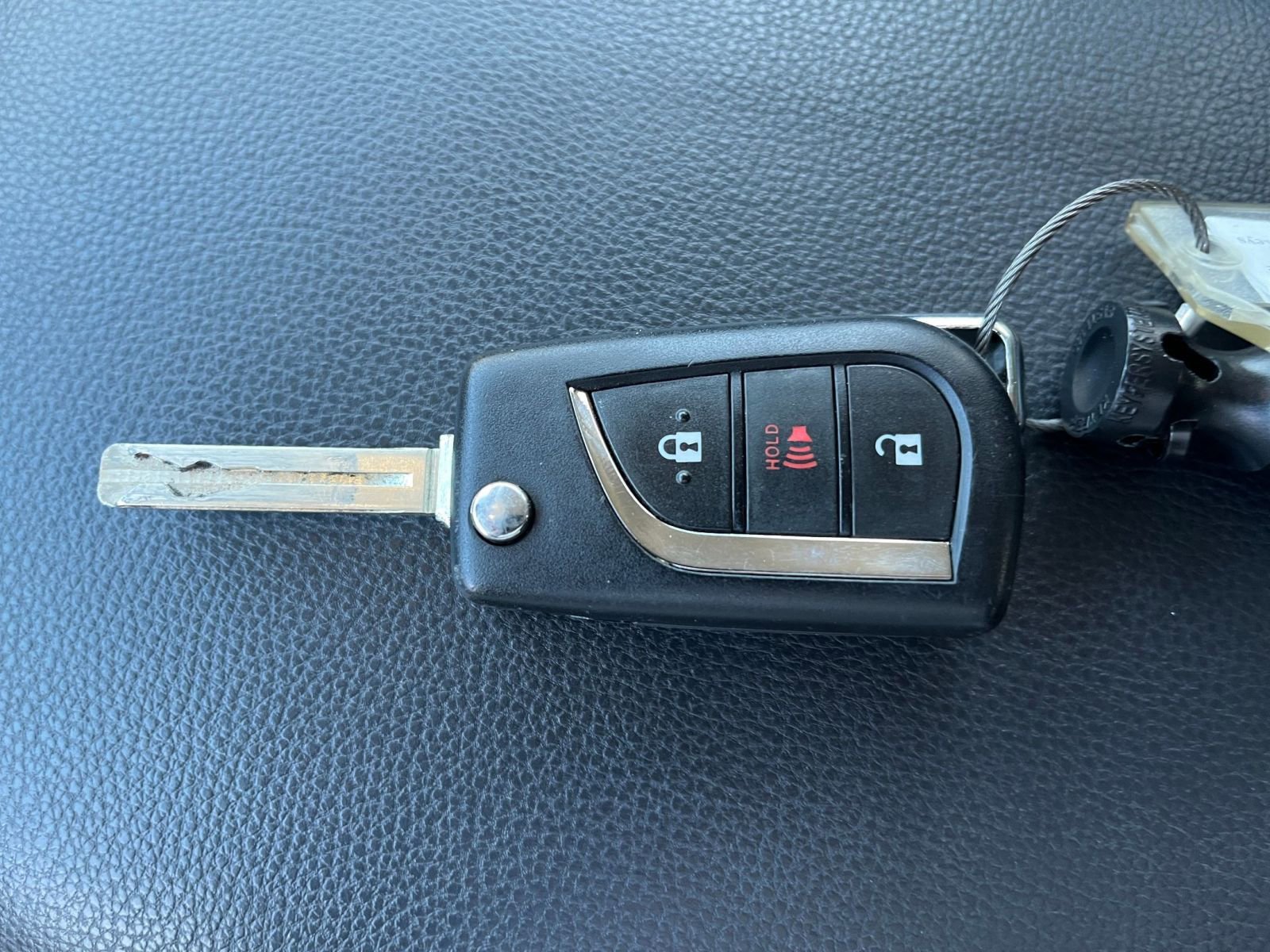 Thumbnail: 2025 Toyota RAV4 - 22