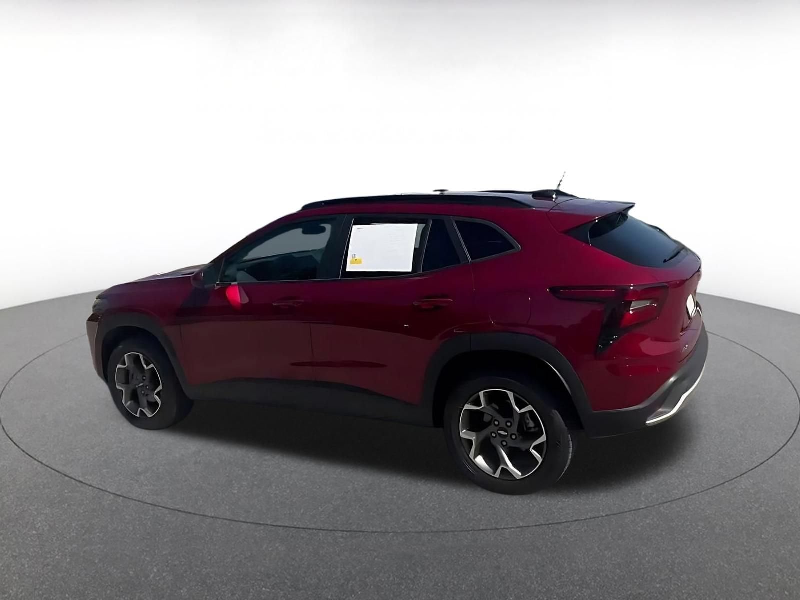 Thumbnail: 2025 Chevrolet Trax - 9