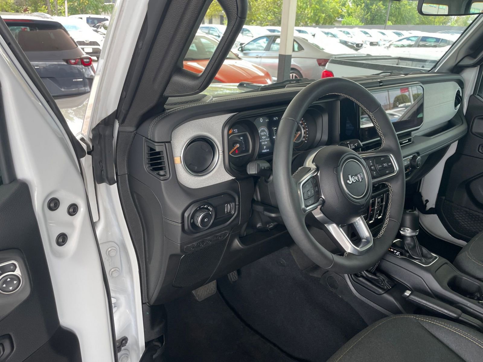 Thumbnail: 2025 Jeep Wrangler - 33