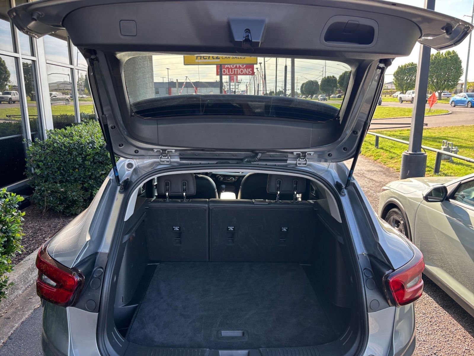 Thumbnail: 2025 Chevrolet Trax - 30