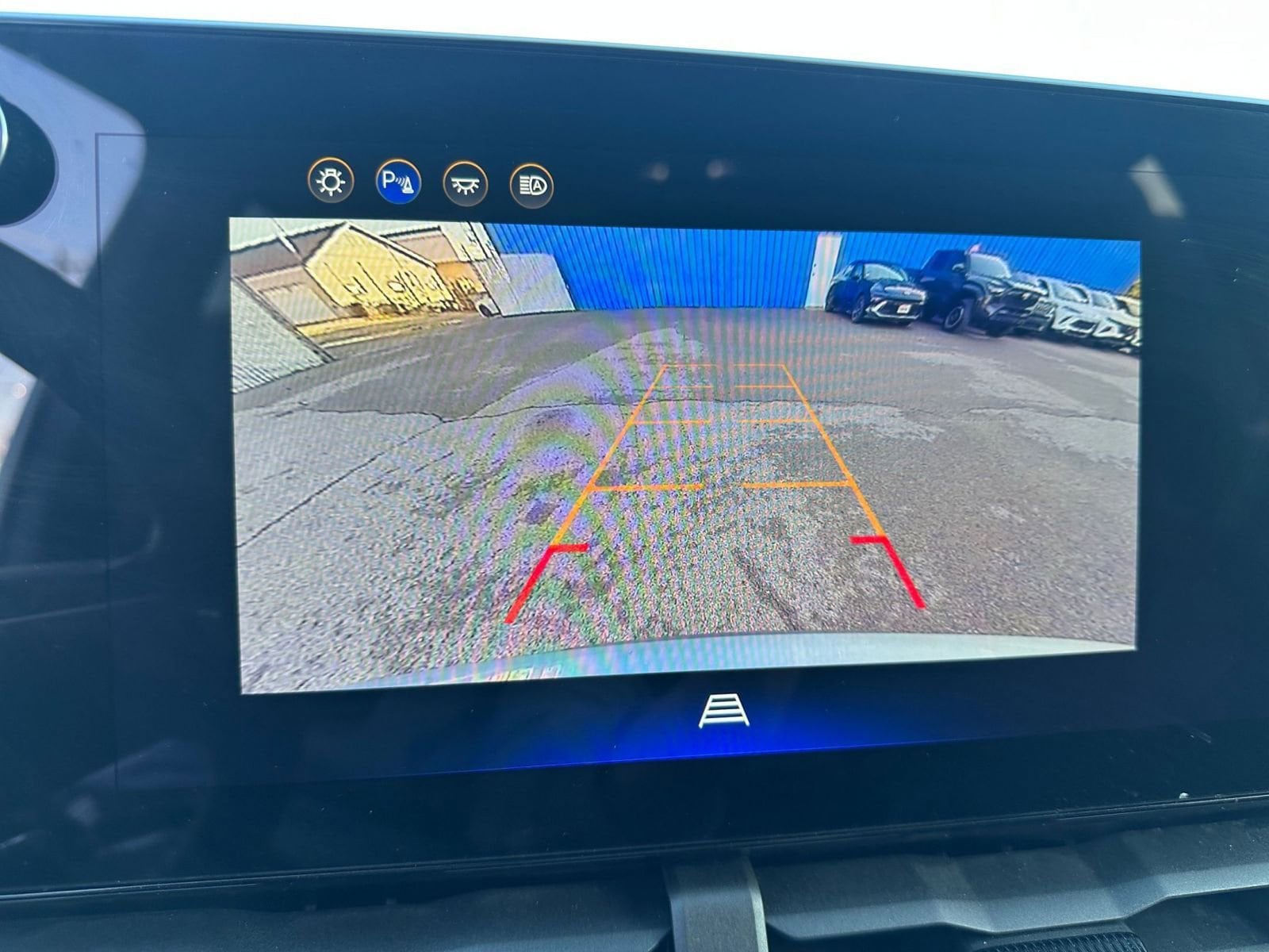 Thumbnail: 2025 Chevrolet Equinox - 17