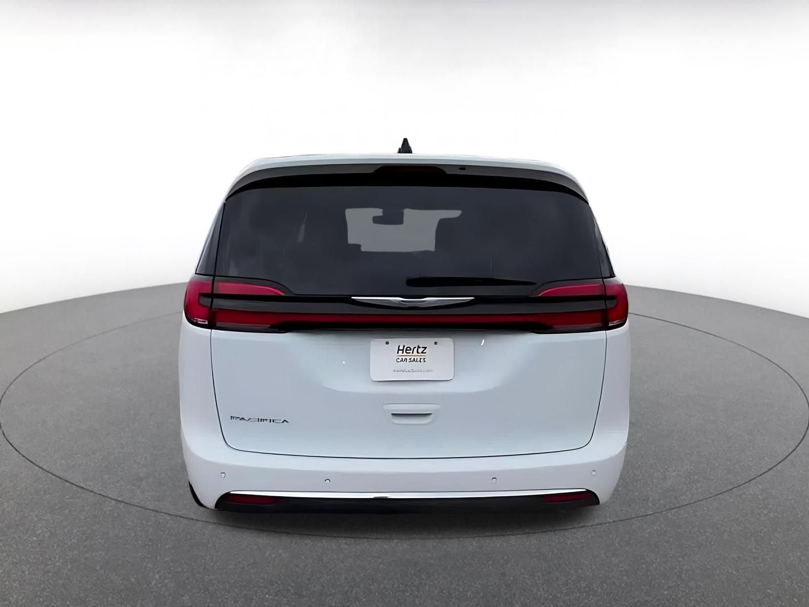 Thumbnail: 2023 Chrysler Pacifica - 12