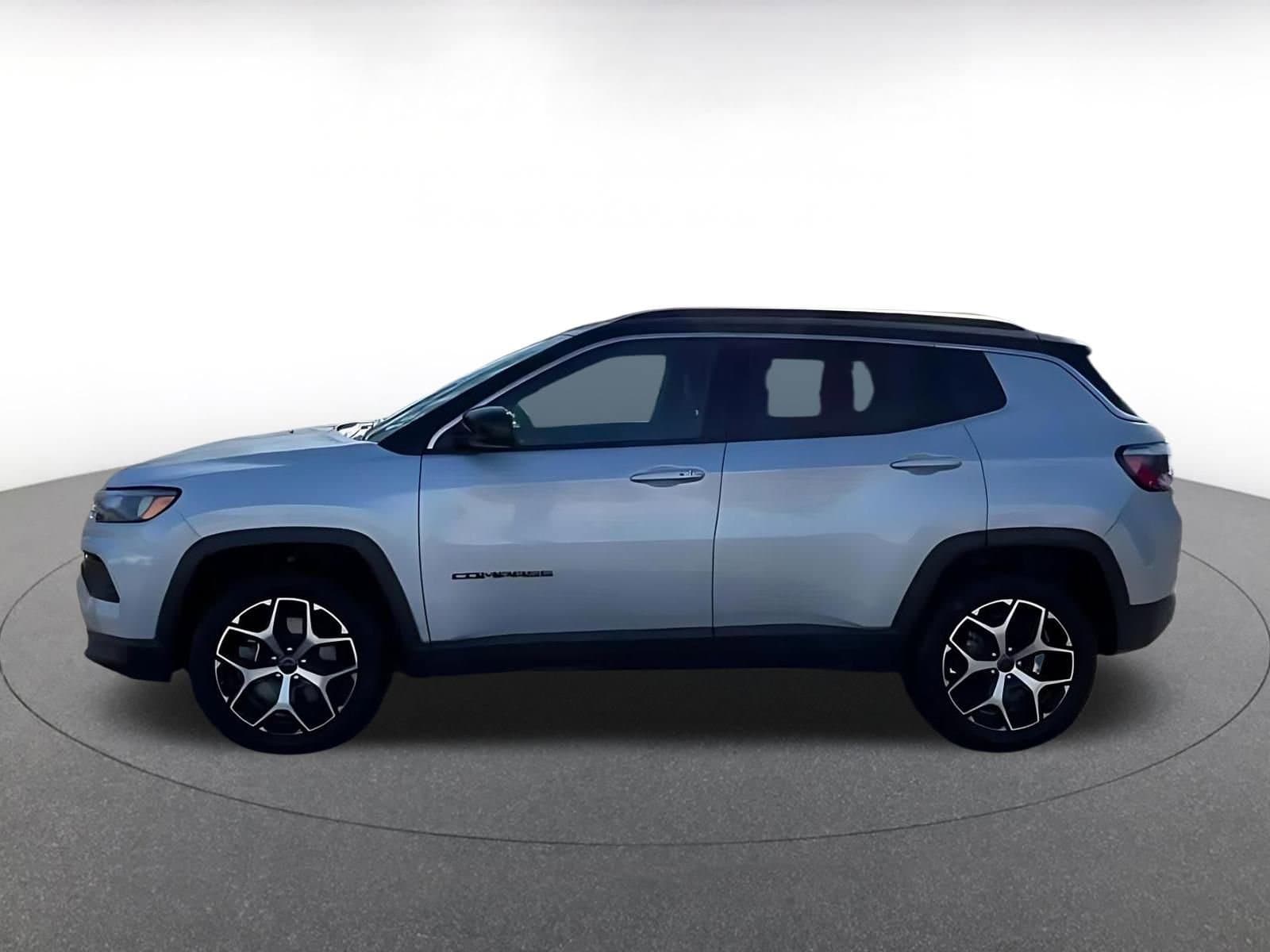 Thumbnail: 2025 Jeep Compass - 9