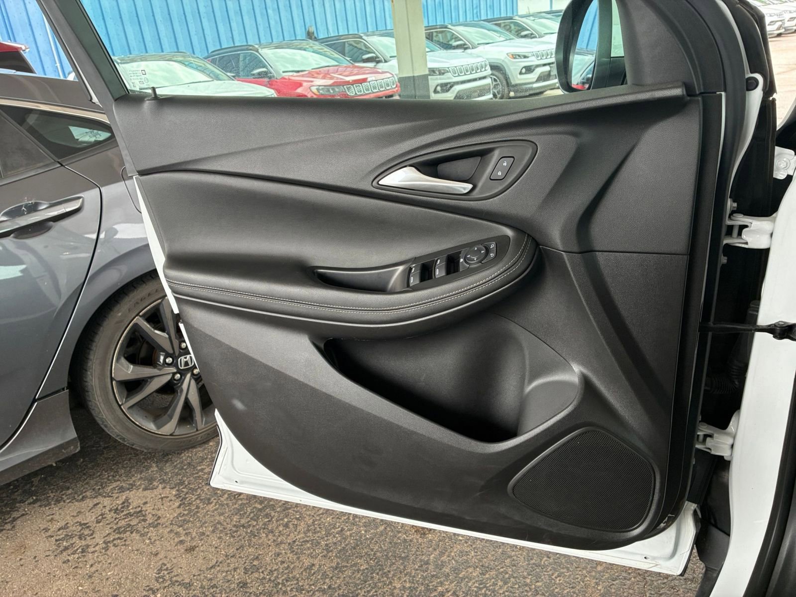 Thumbnail: 2025 Buick Encore GX - 18