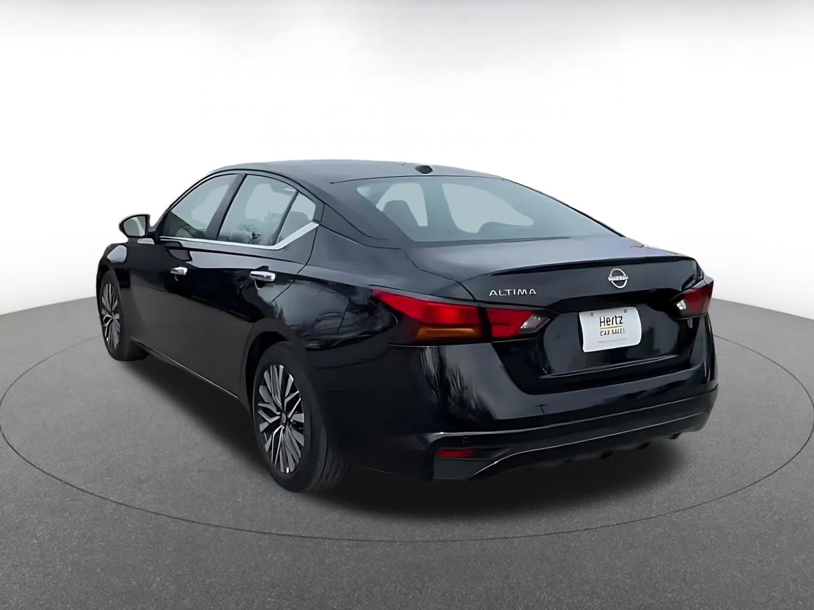 Thumbnail: 2025 Nissan Altima - 11