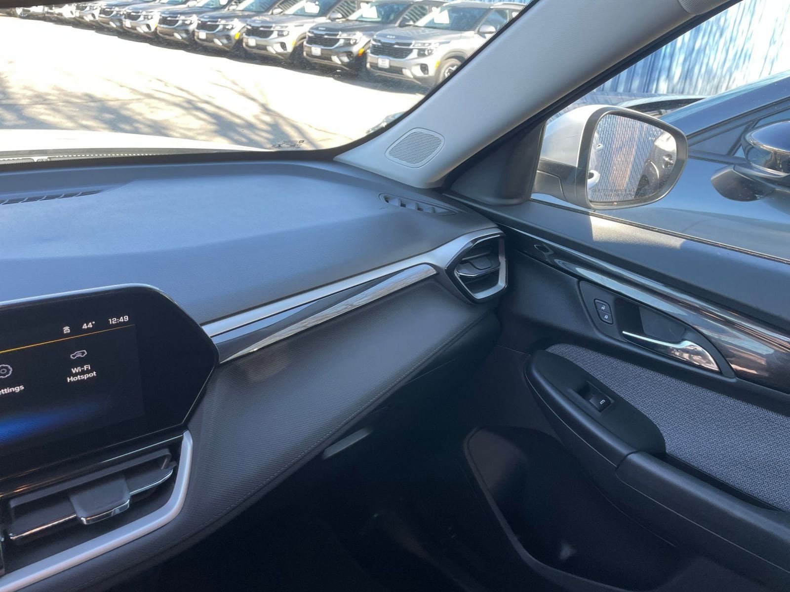 Thumbnail: 2025 Chevrolet TrailBlazer - 33