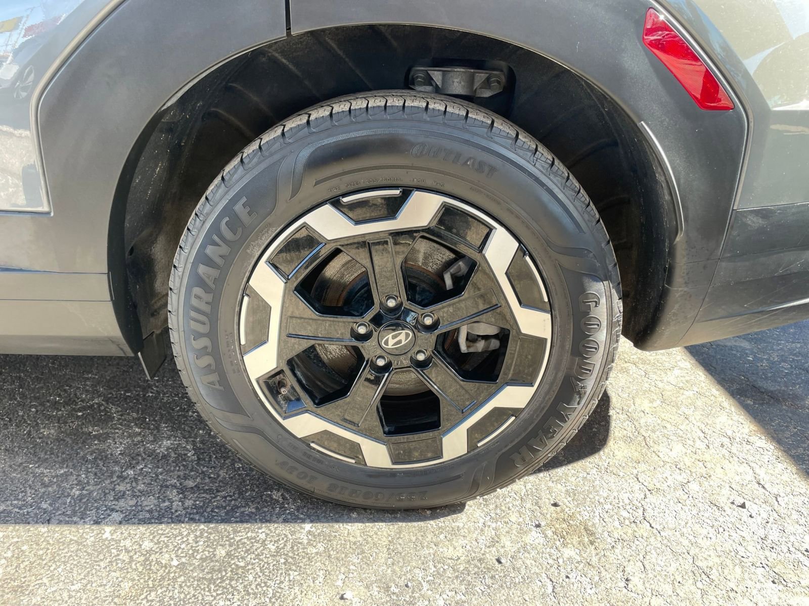 Thumbnail: 2025 Hyundai Santa Fe - 33