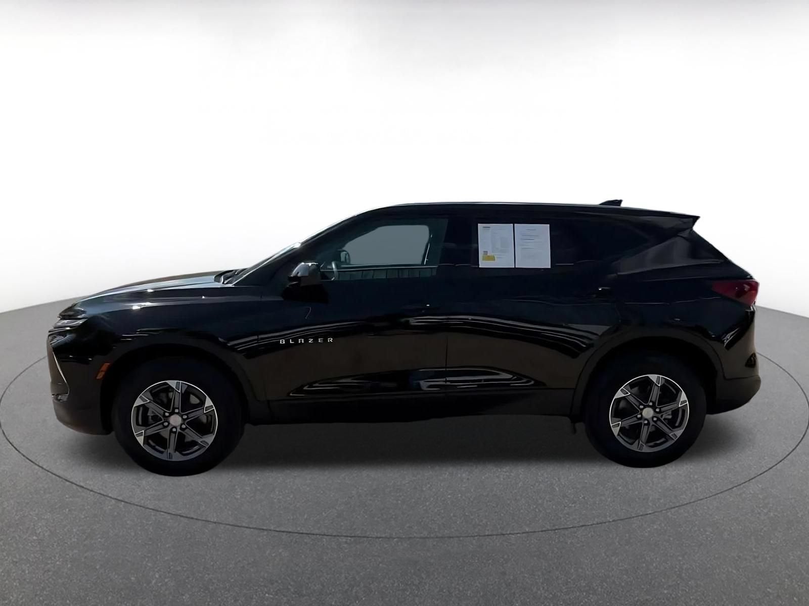 Thumbnail: 2026 Chevrolet Blazer - 8