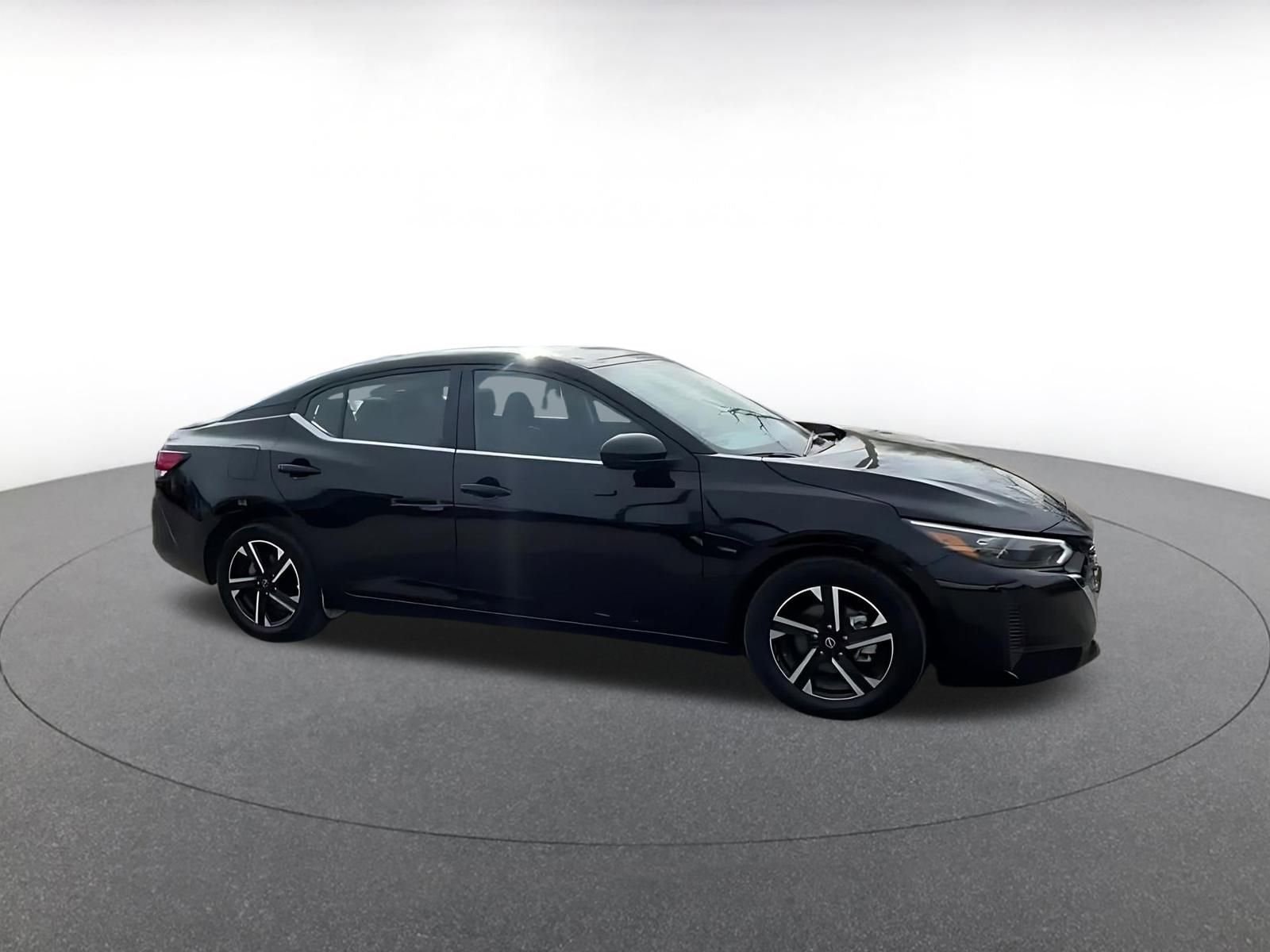 Thumbnail: 2025 Nissan Sentra - 2