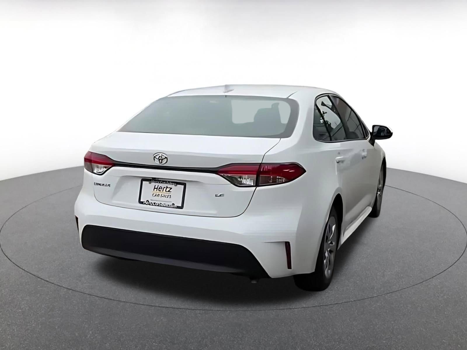Thumbnail: 2023 Toyota Corolla - 9