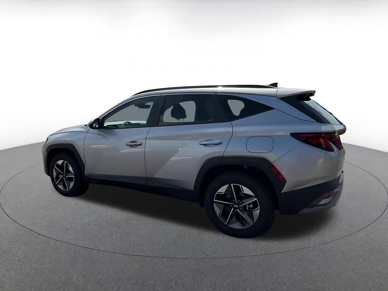 Thumbnail: 2026 Hyundai Tucson - 8