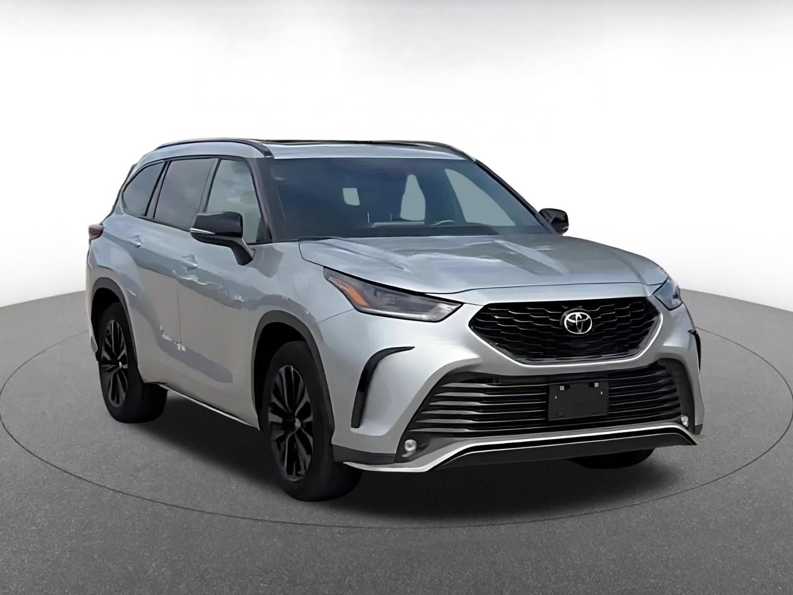 Thumbnail: 2025 Toyota Highlander - 3