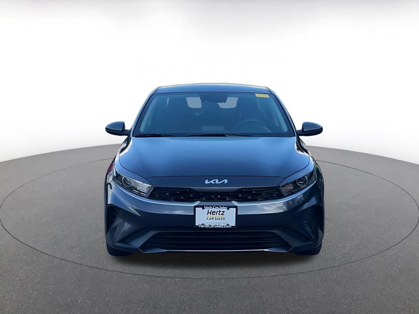 Thumbnail: 2024 Kia Forte - 3