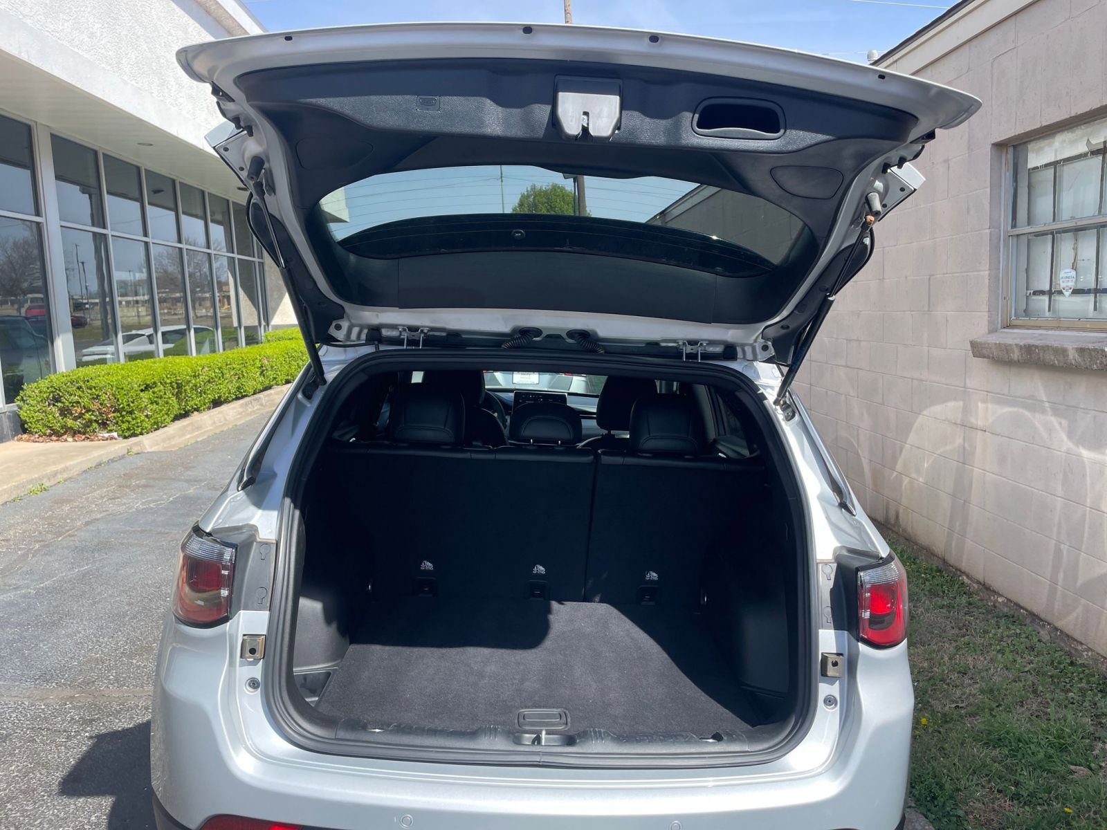 Thumbnail: 2025 Jeep Compass - 32