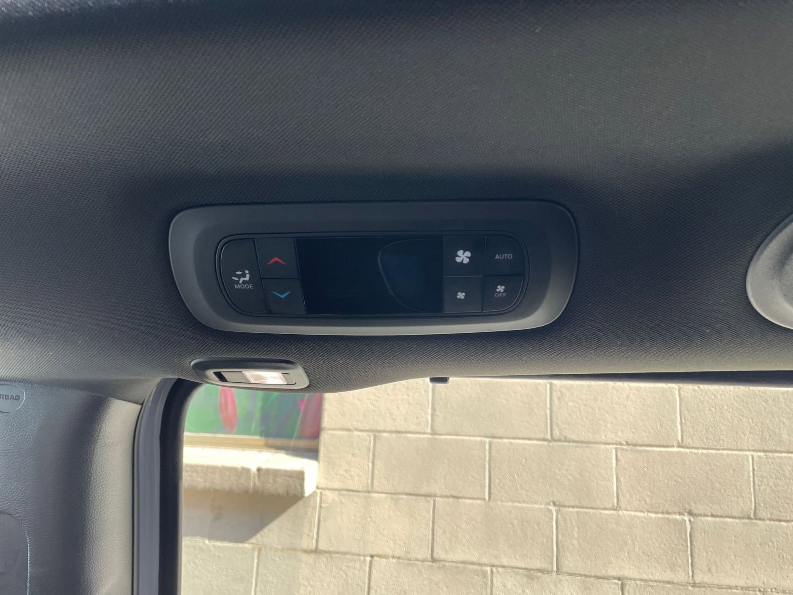 Thumbnail: 2025 Chrysler Pacifica - 25