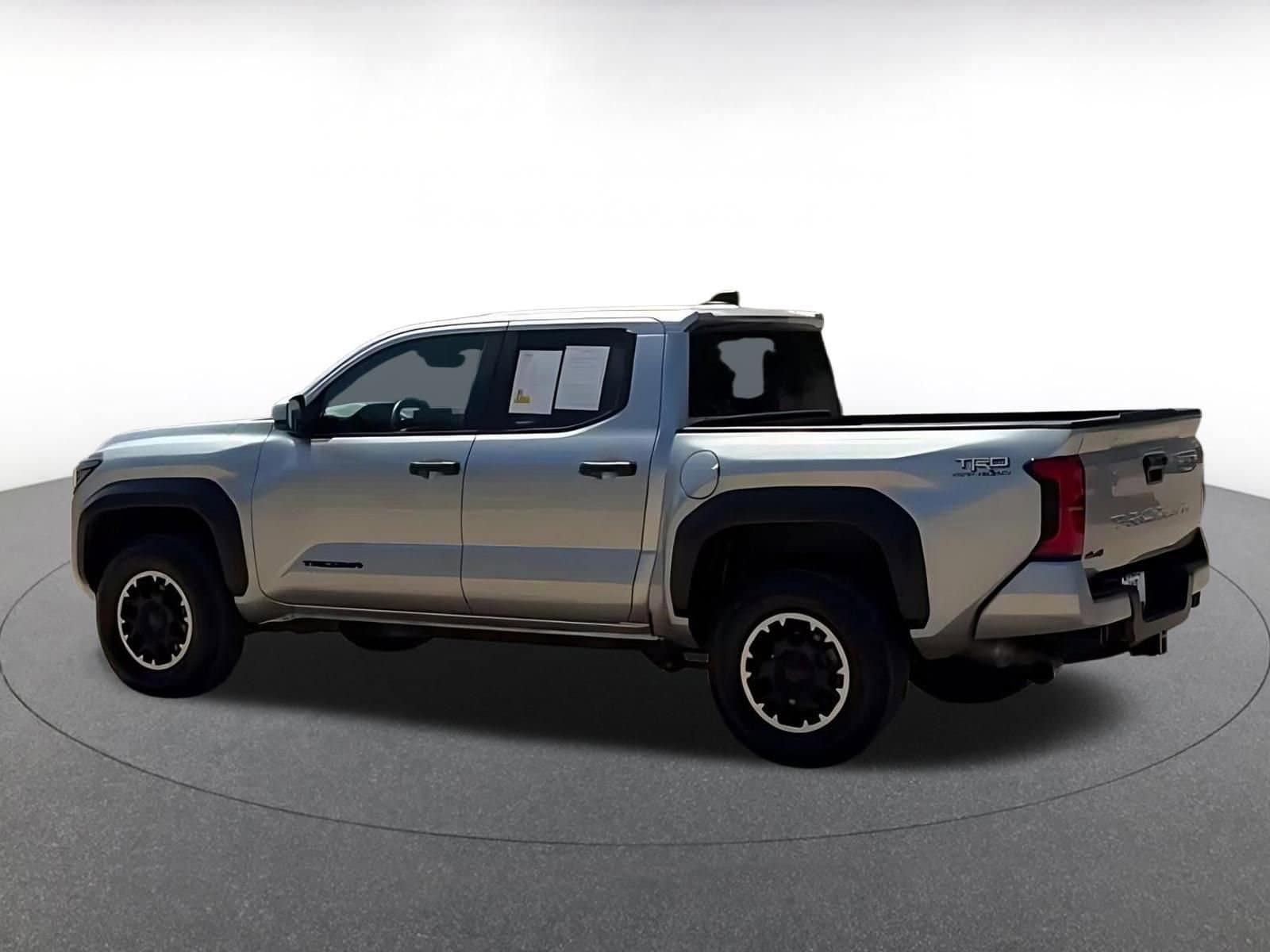 Thumbnail: 2024 Toyota Tacoma - 9