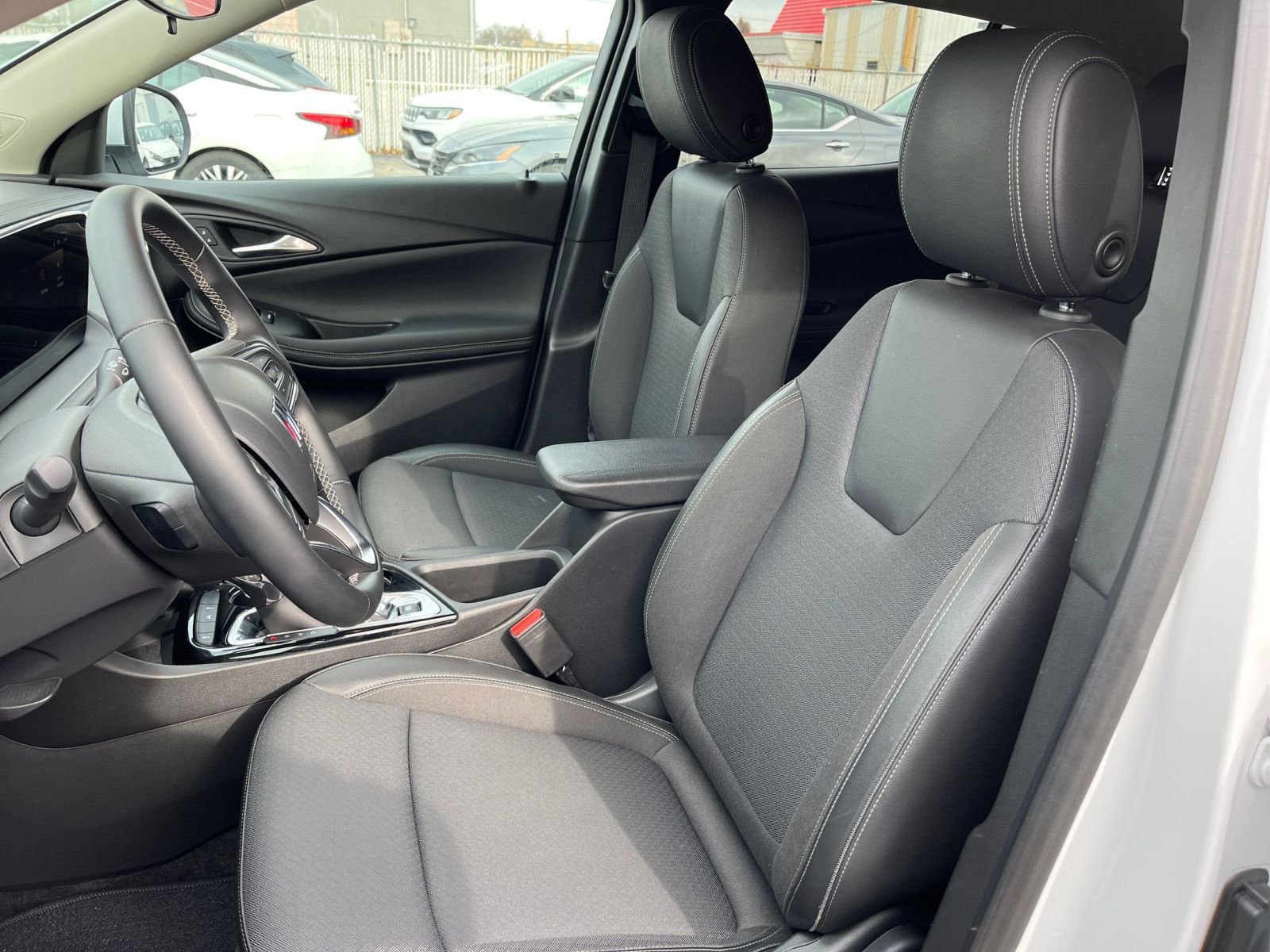 Thumbnail: 2025 Buick Encore GX - 25