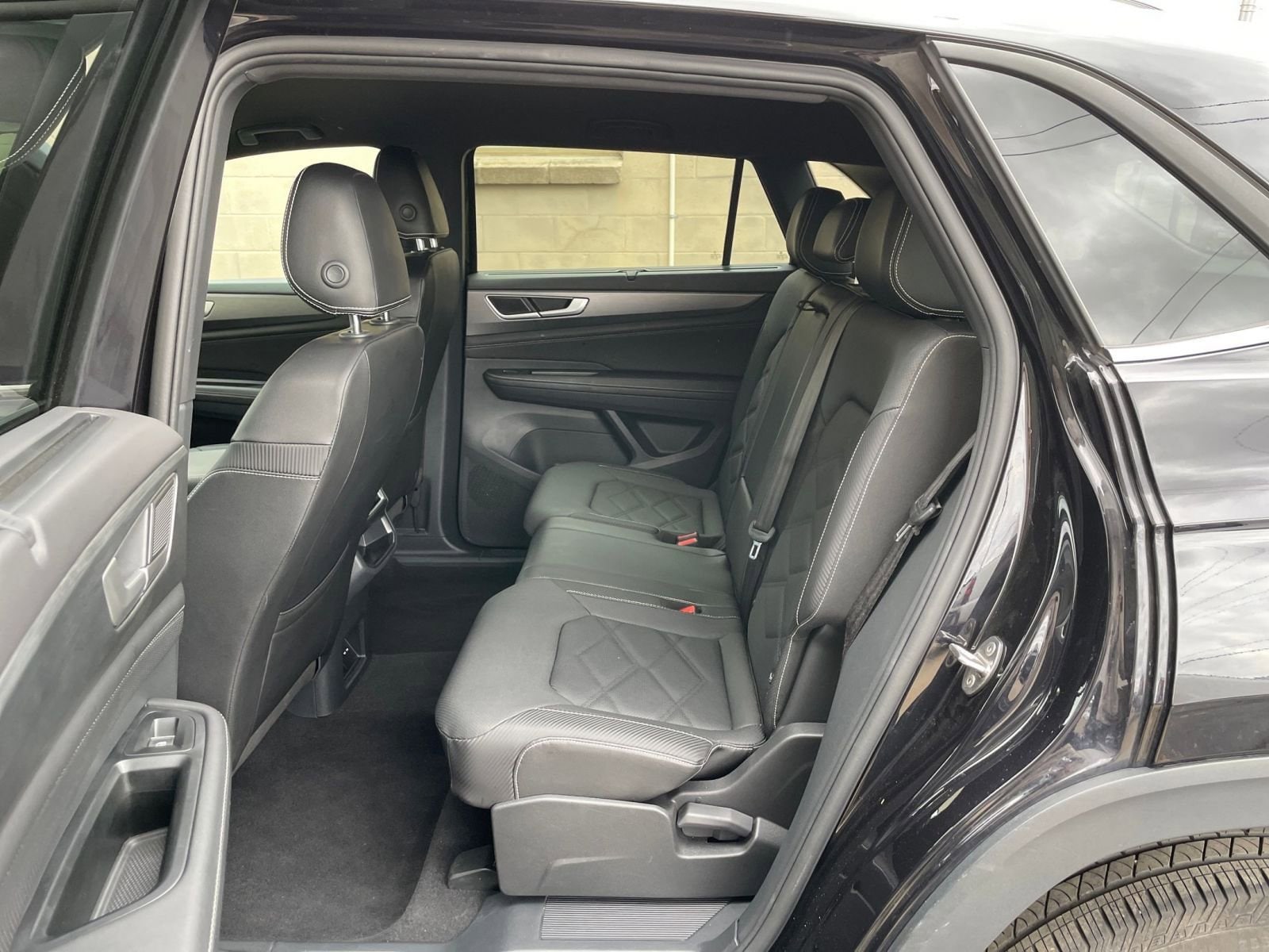 Thumbnail: 2025 Volkswagen Atlas - 25