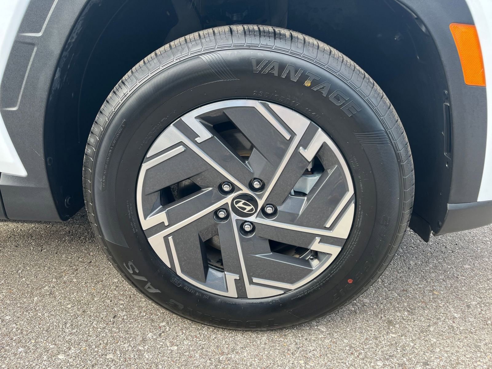 Thumbnail: 2025 Hyundai Tucson - 30