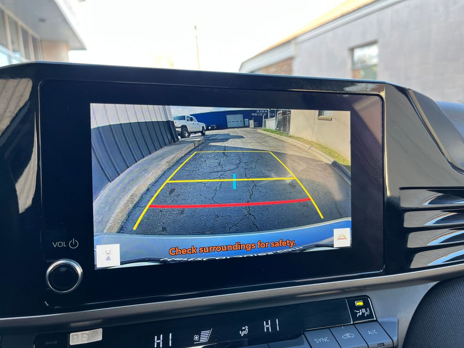 Thumbnail: 2025 Toyota Camry - 23