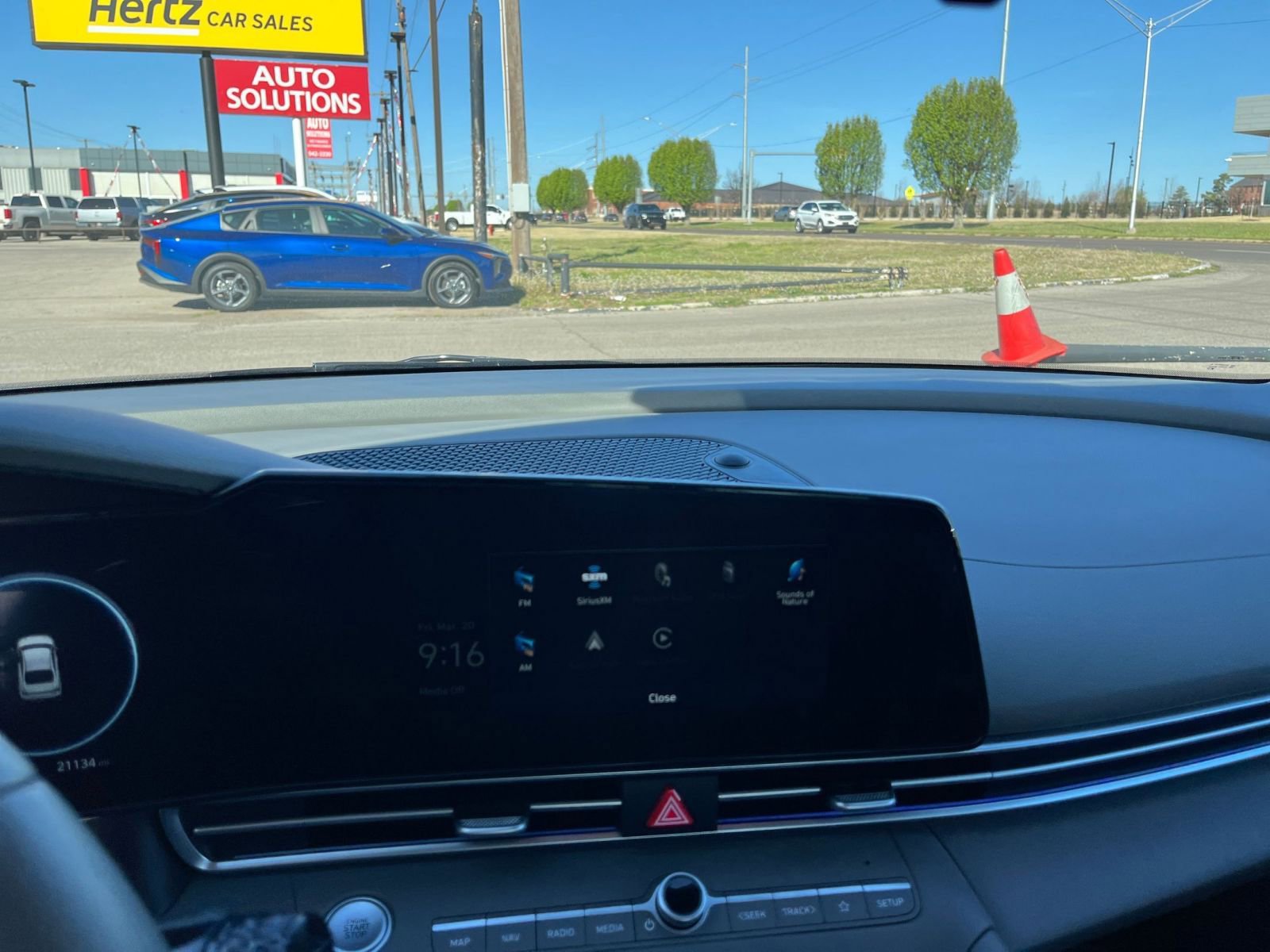 Thumbnail: 2025 Hyundai Elantra - 17