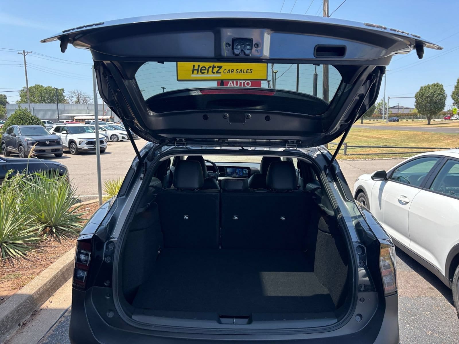Thumbnail: 2026 Nissan Kicks - 25