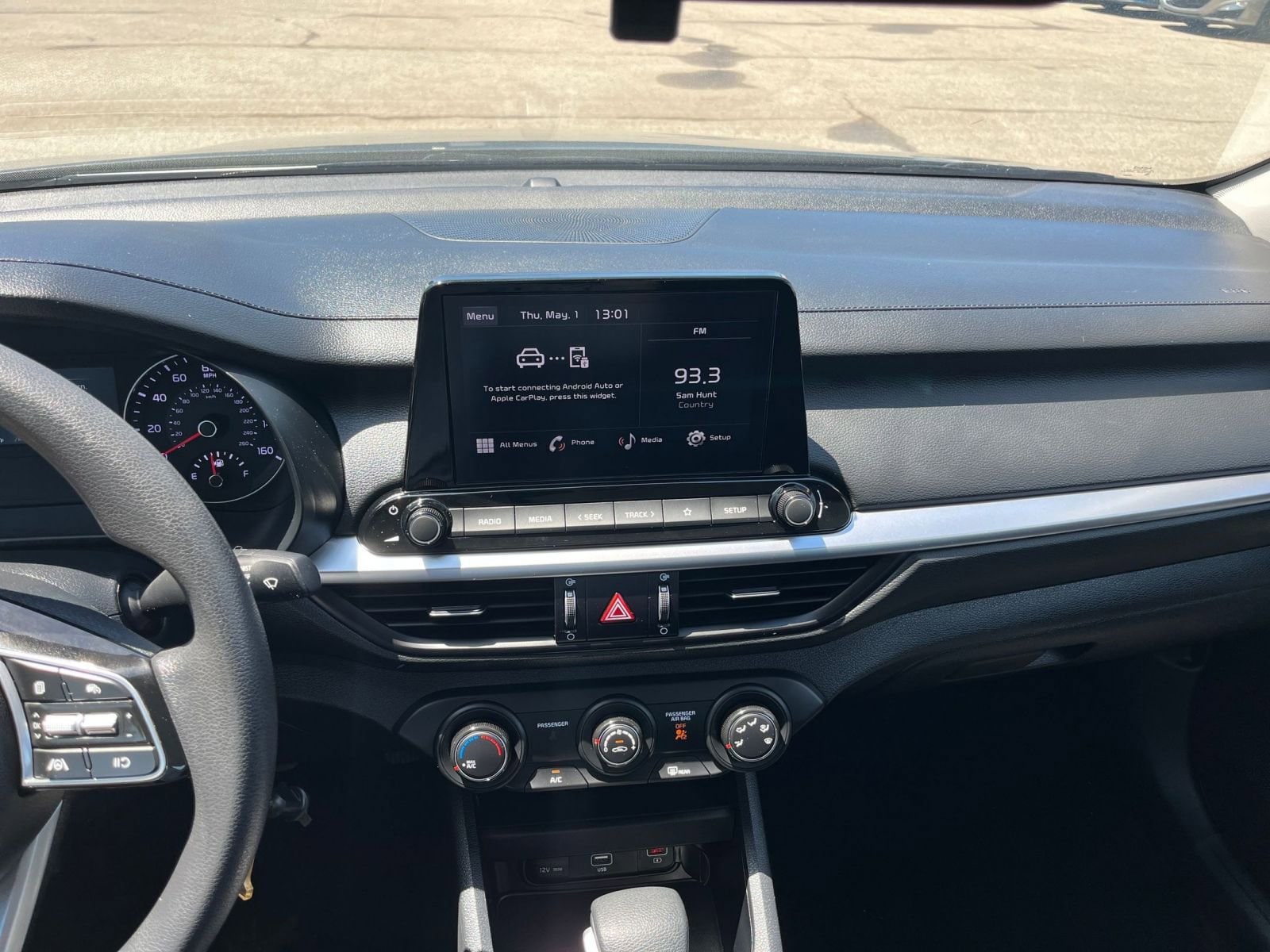 Thumbnail: 2024 Kia Forte - 22