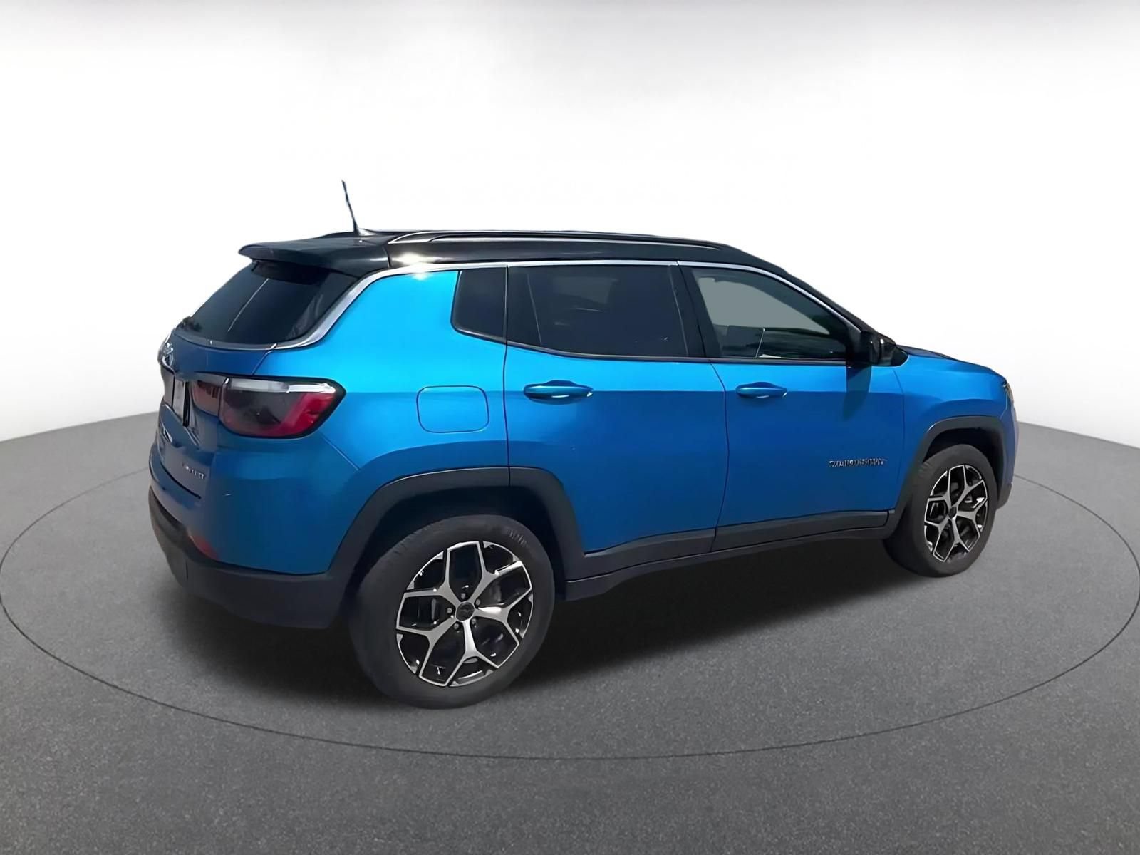 Thumbnail: 2025 Jeep Compass - 11