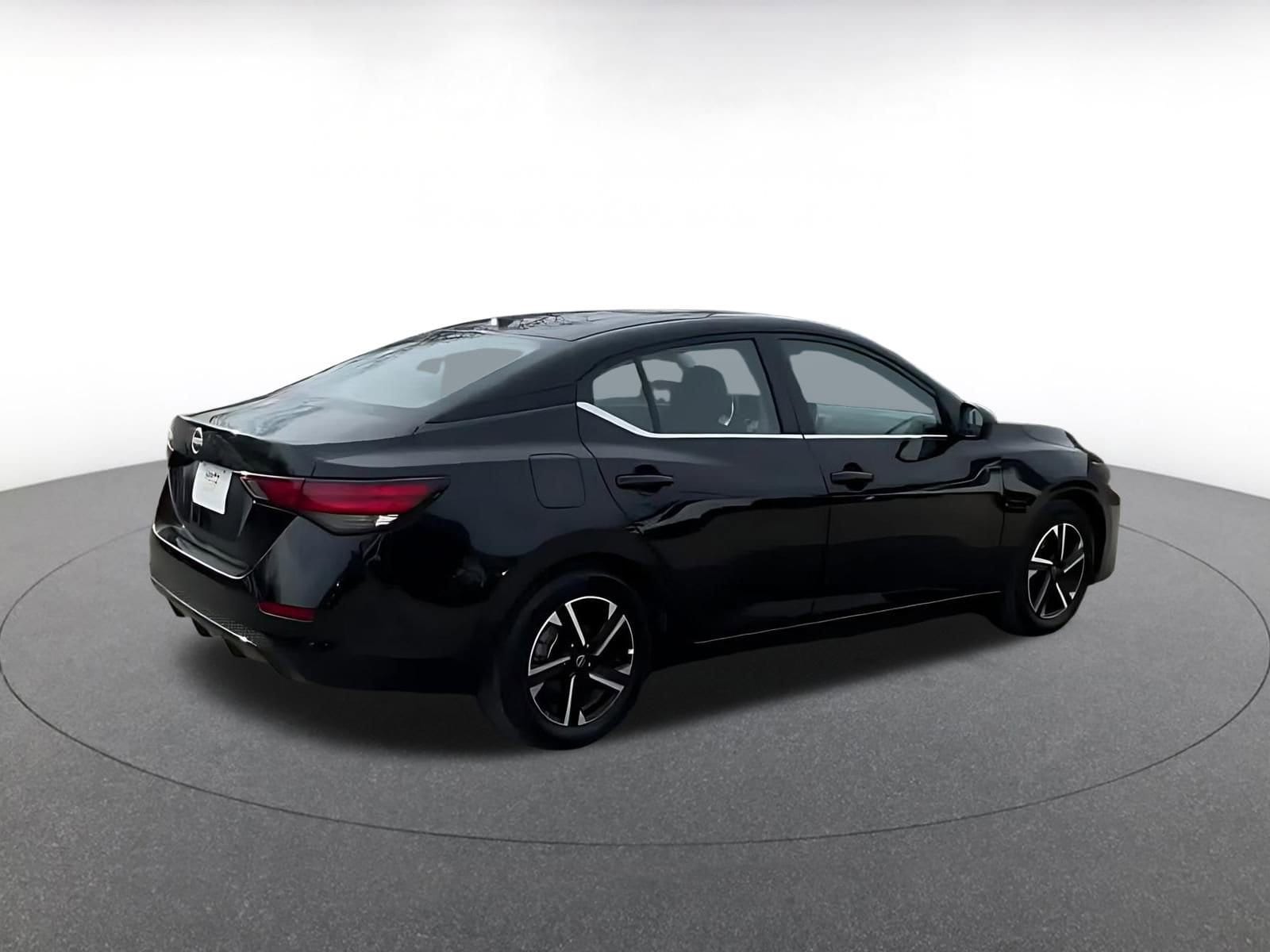 Thumbnail: 2025 Nissan Sentra - 15