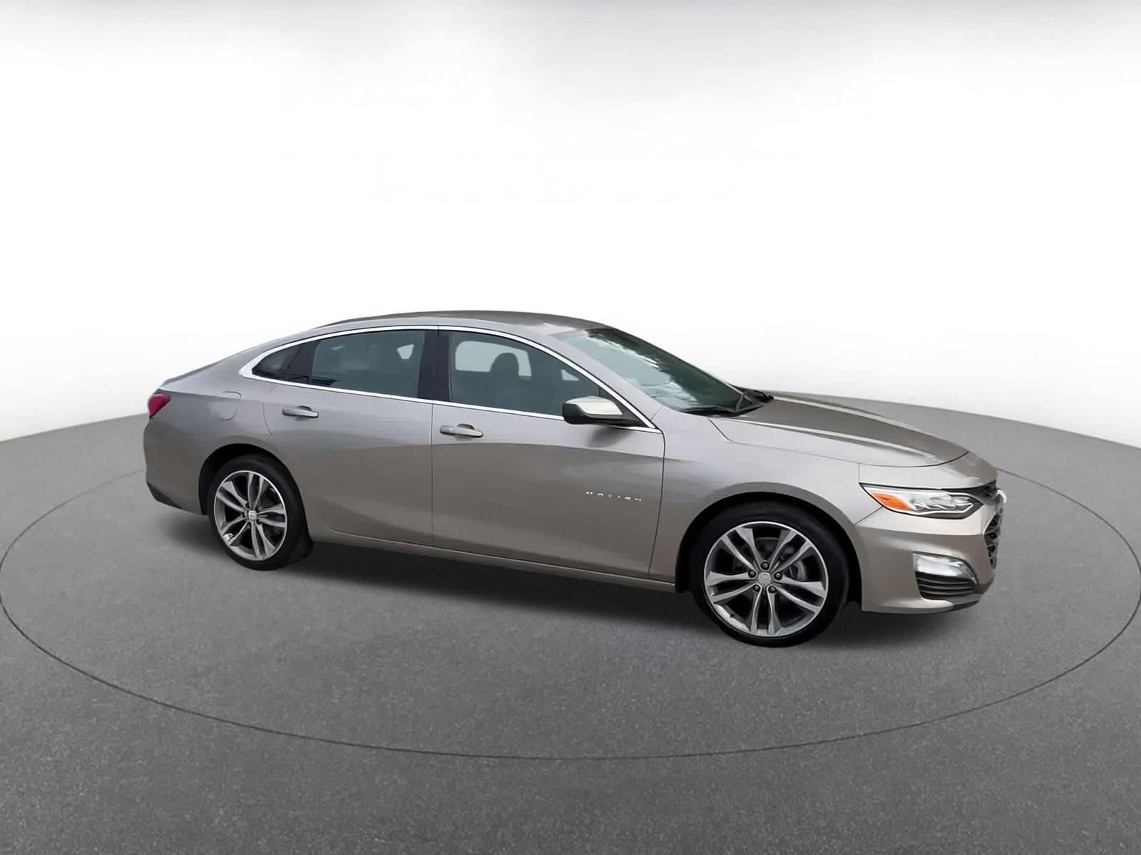Thumbnail: 2024 Chevrolet Malibu - 2