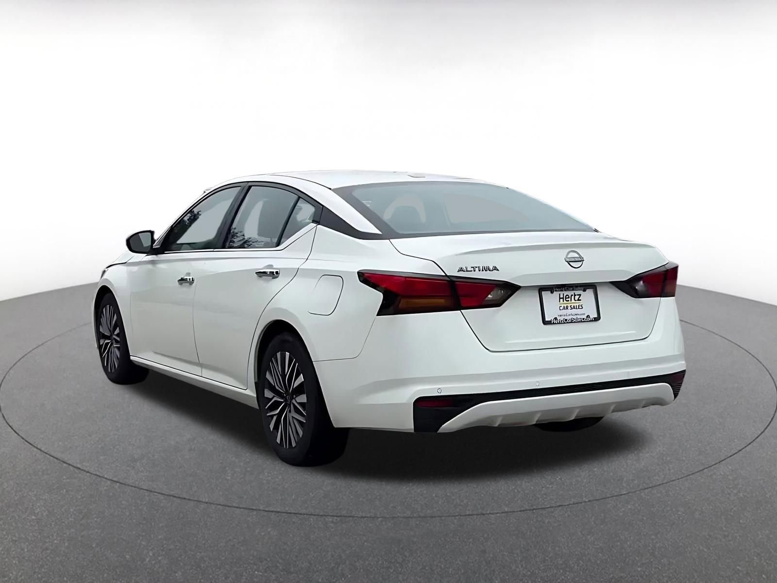 Thumbnail: 2025 Nissan Altima - 11
