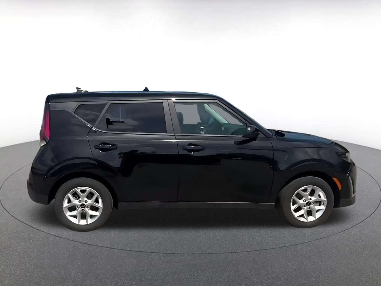 Thumbnail: 2025 Kia Soul - 14