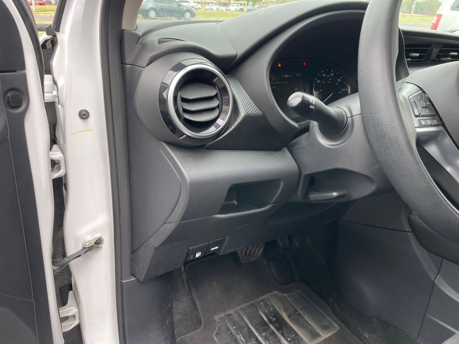 Thumbnail: 2024 Nissan Kicks - 33