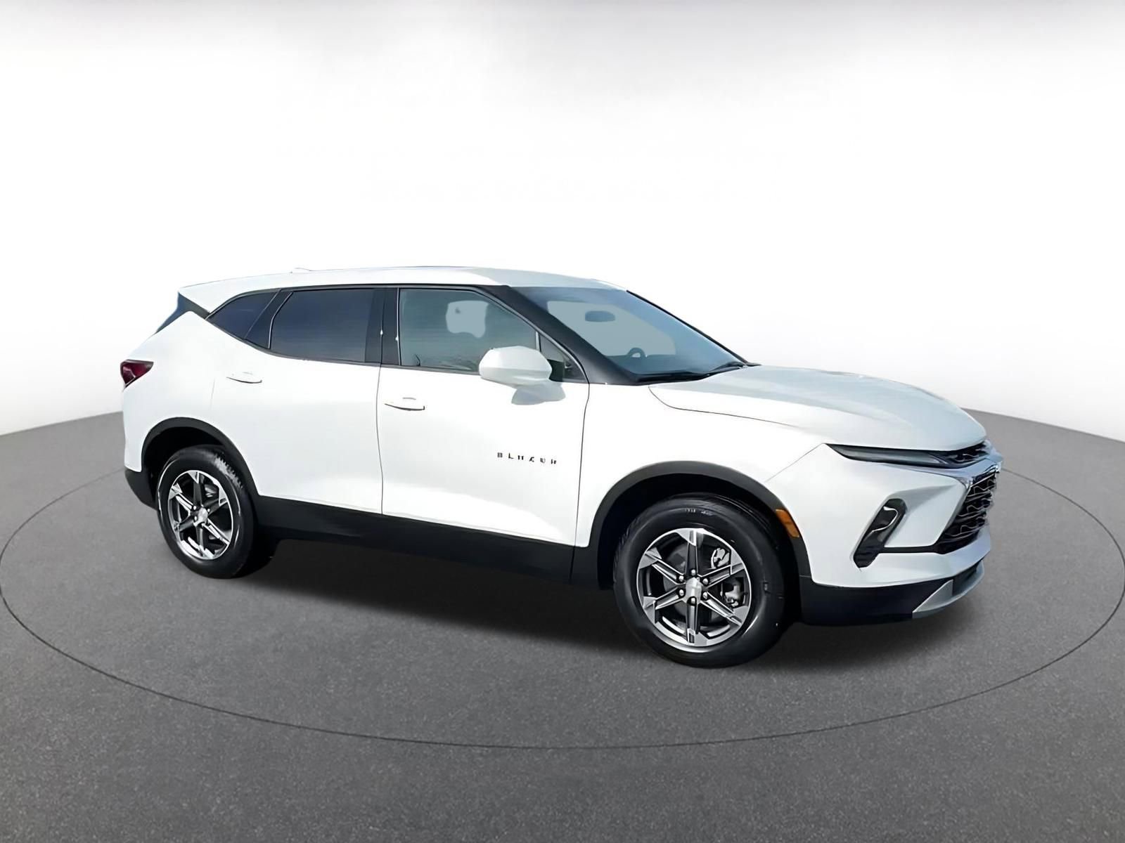 Thumbnail: 2025 Chevrolet Blazer - 2