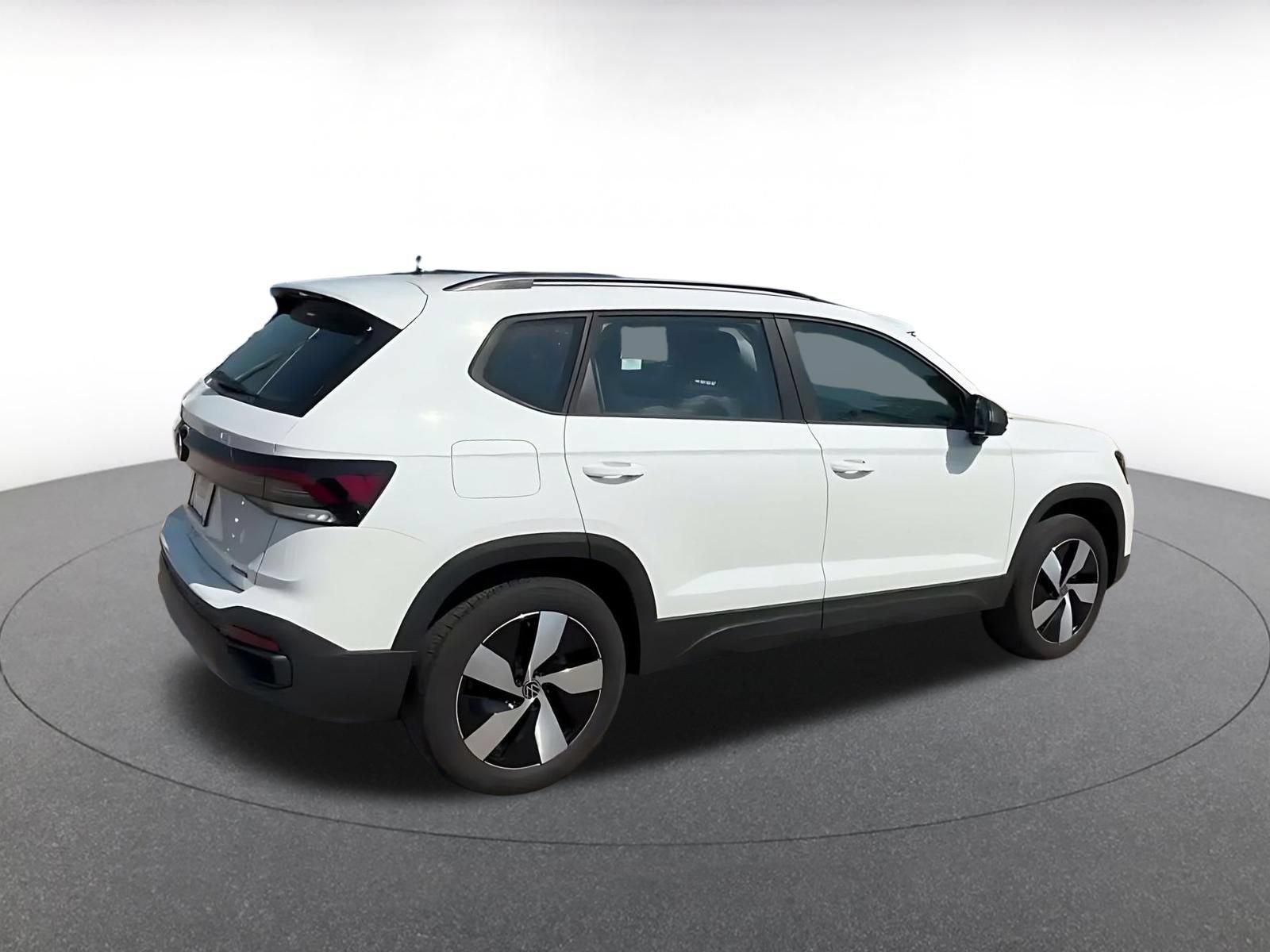Thumbnail: 2026 Volkswagen Taos - 15