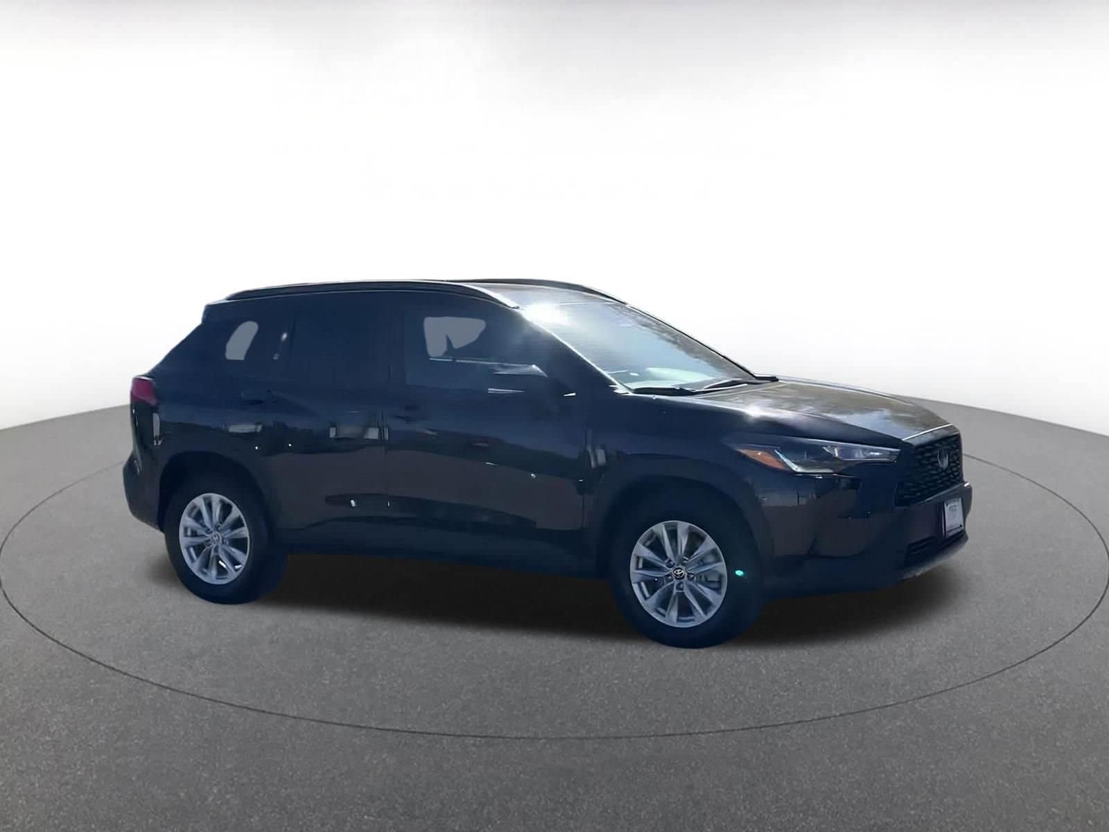 Thumbnail: 2025 Toyota Corolla Cross - 2